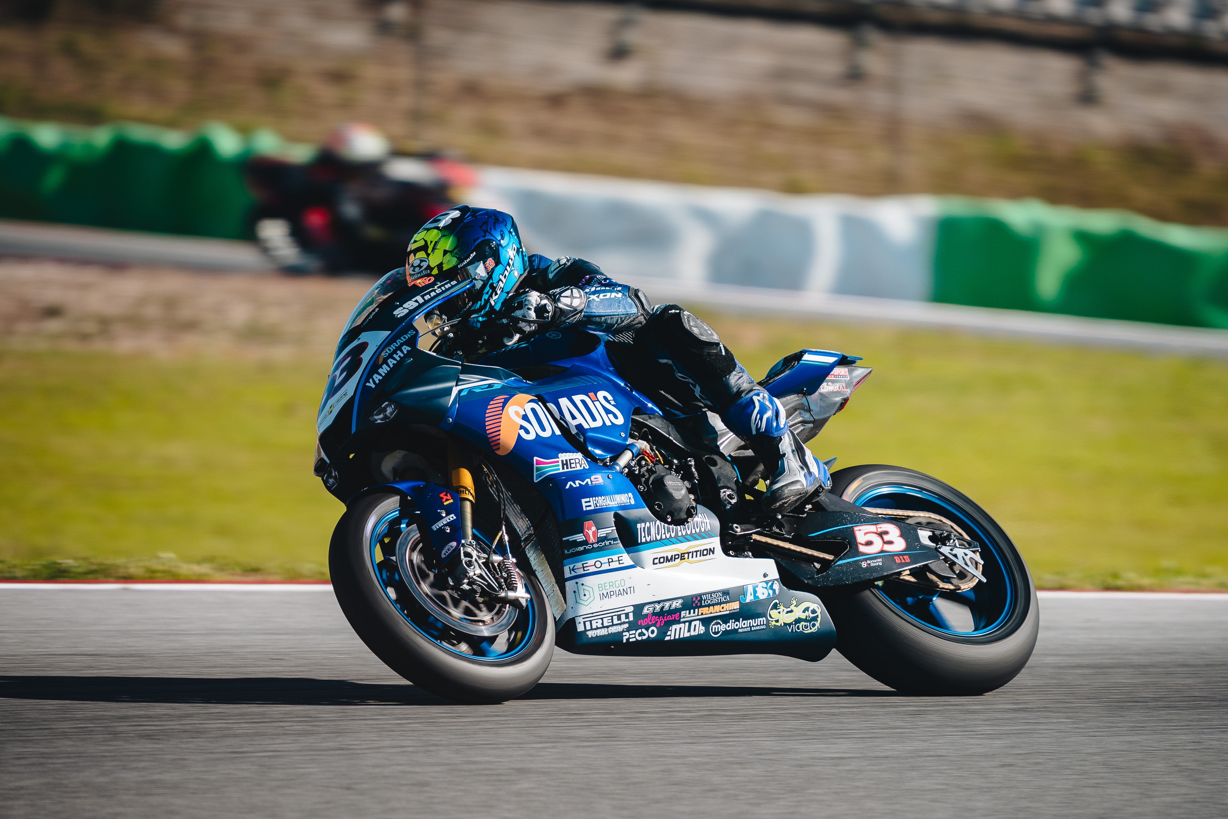 primo-appuntamento-in-italia-per-lo-yamaha-motoxracing-worldsbk-team-al-cremona-circuit