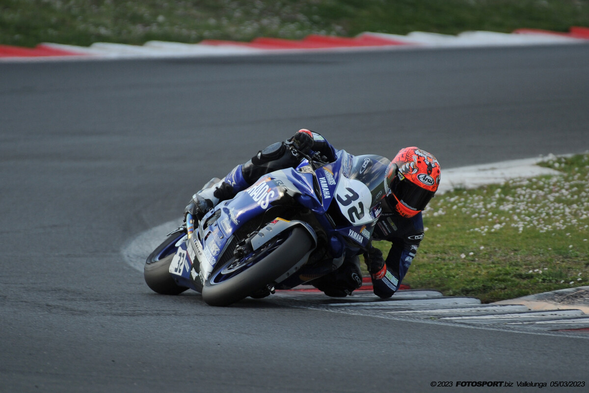 giombini-e-motoxracing-insieme-nel-2023-nella-classe-supersport600