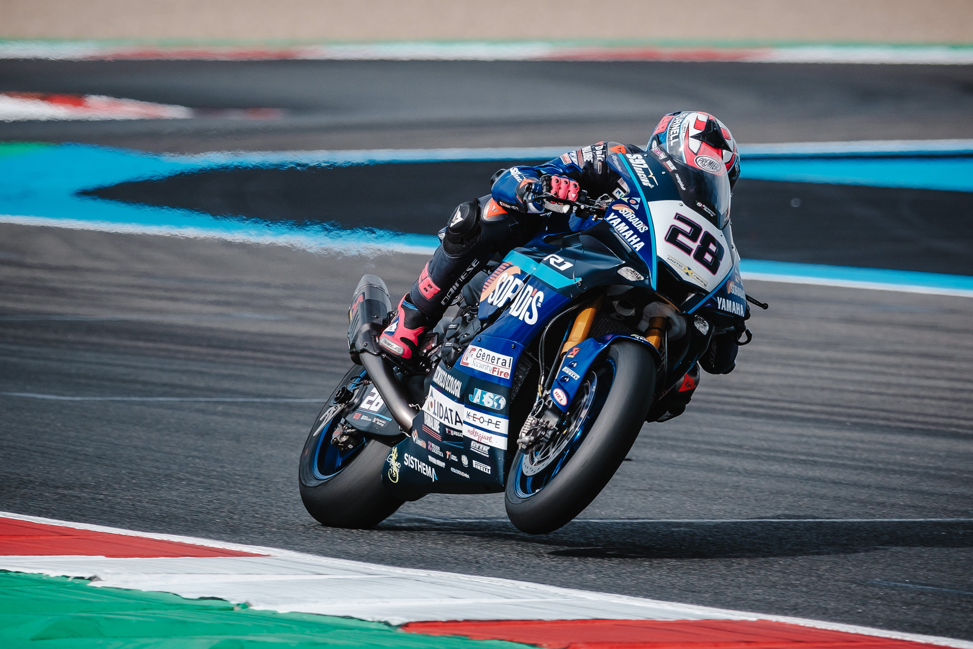 constructive-free-practice-for-ray-at-magny-cours