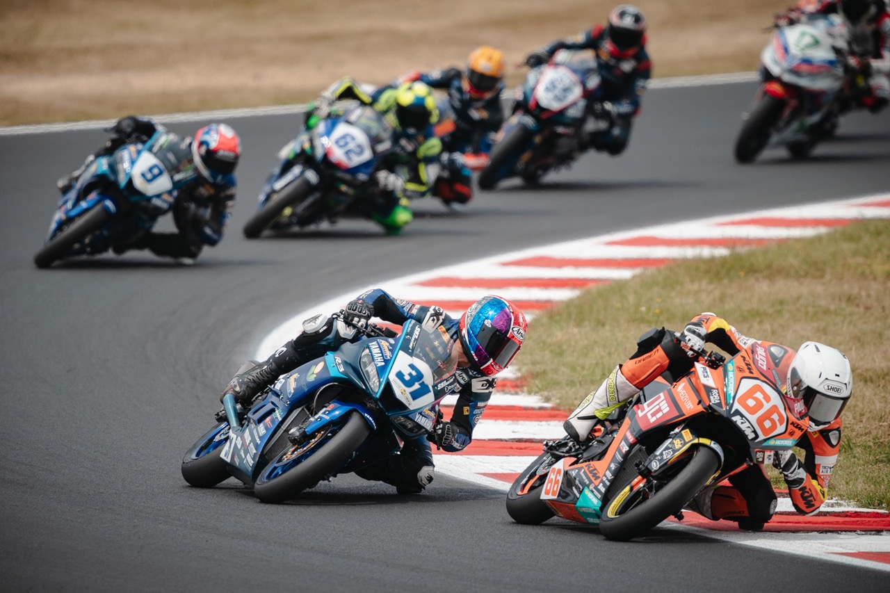 decimo-posto-per-bartolini-e-tredicesimo-per-ercolani-in-gara2-a-most