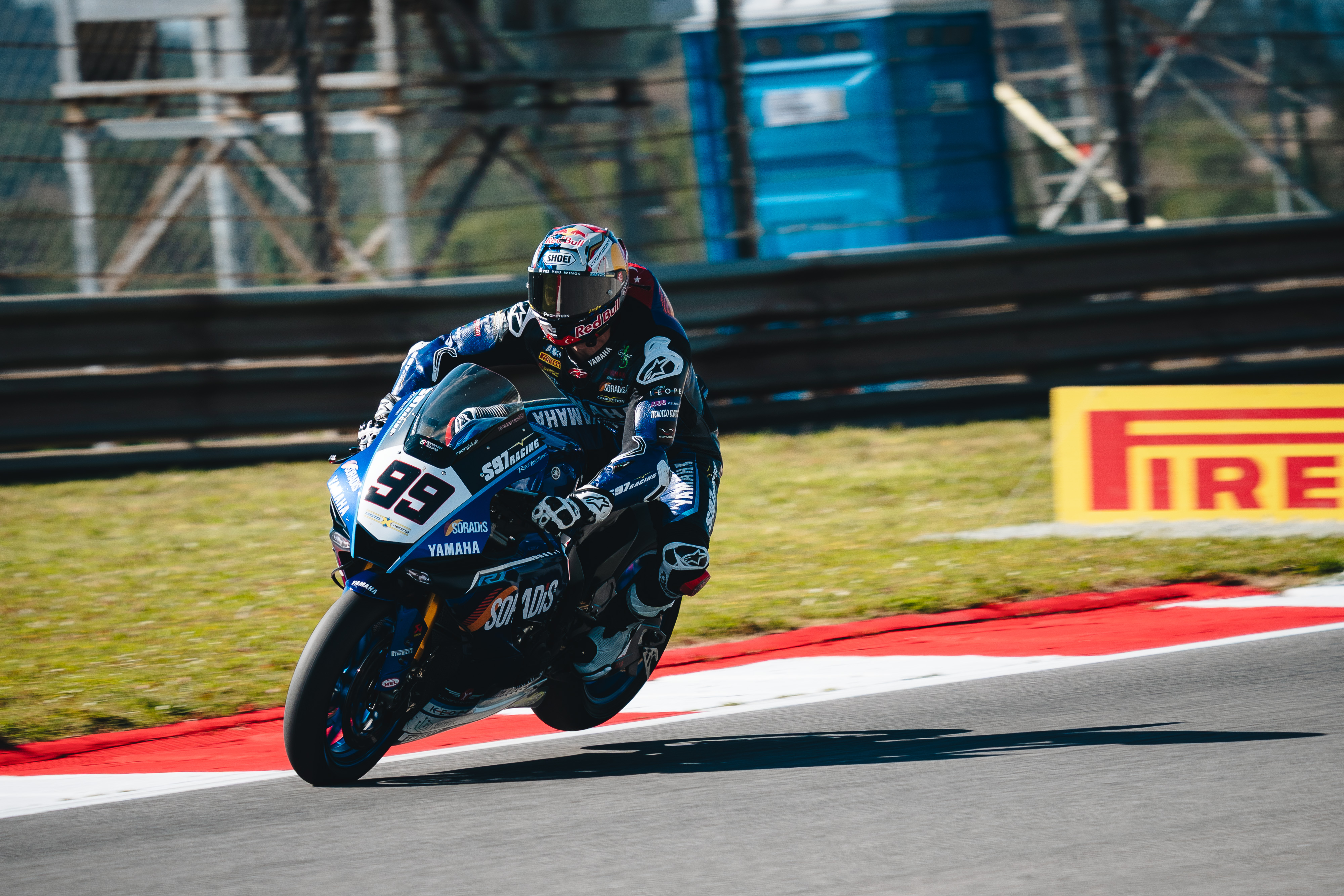 sofuoglu-and-rabat-reach-the-points-zone-in-race-1-at-portimao